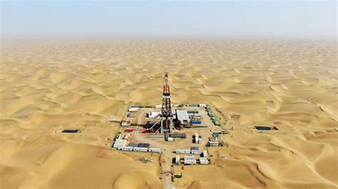 are there oil rigs in china